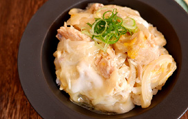 レンジでつくるさけのとろたま丼