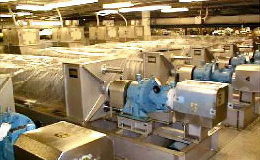 スクリュープレス工程