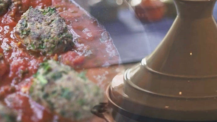 モロッコ「イワシ団子のトマトソースタジン」