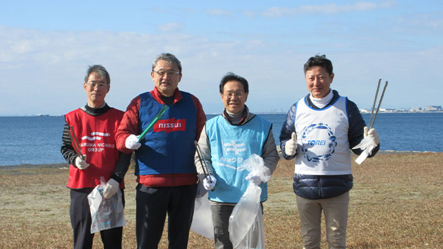 「水産4社合同海岸クリーンアップ2025」を実施