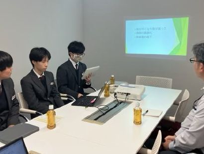本社企業訪問の様子