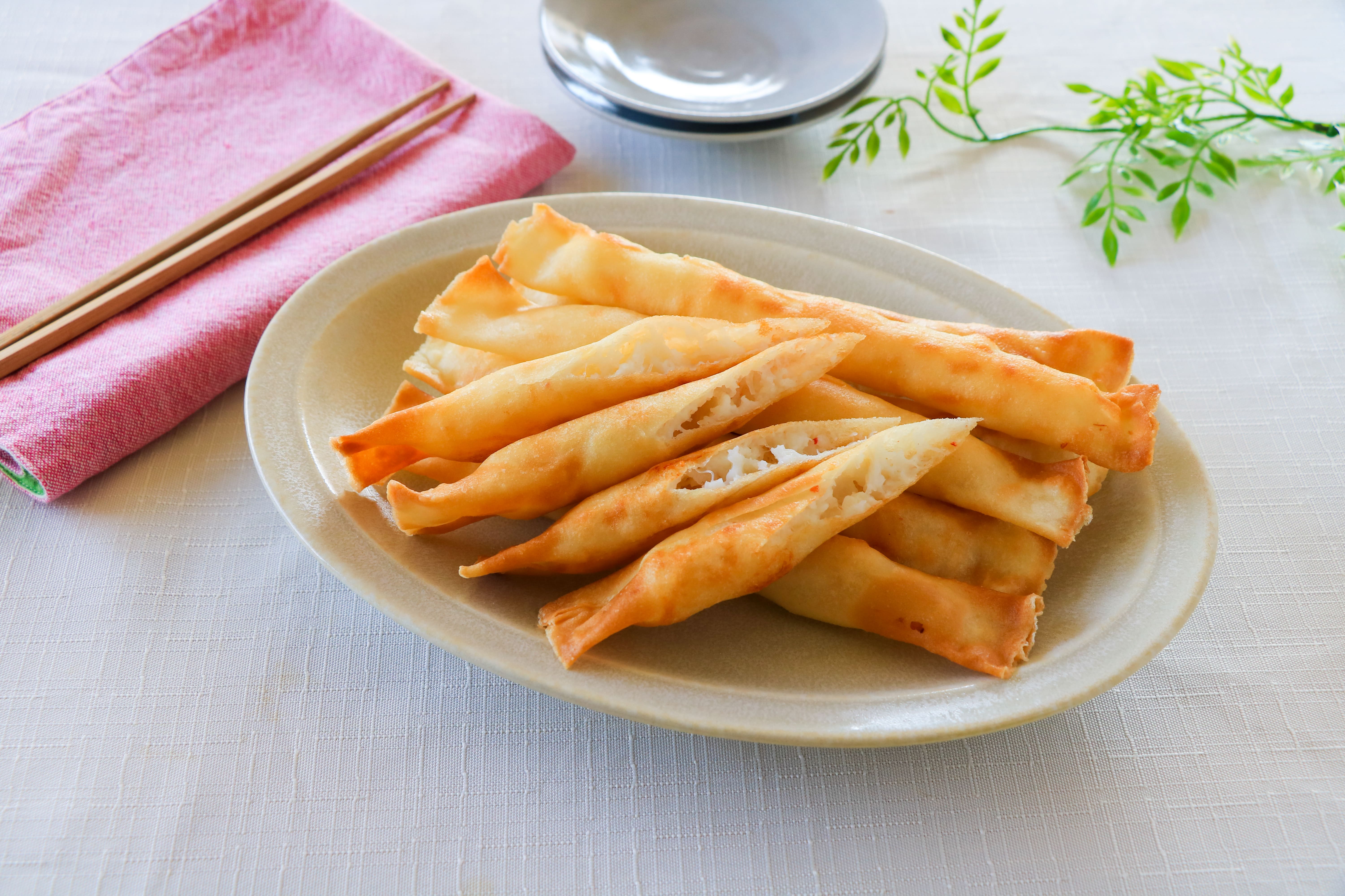 まるずわいがにとはんぺんのスティック春巻き