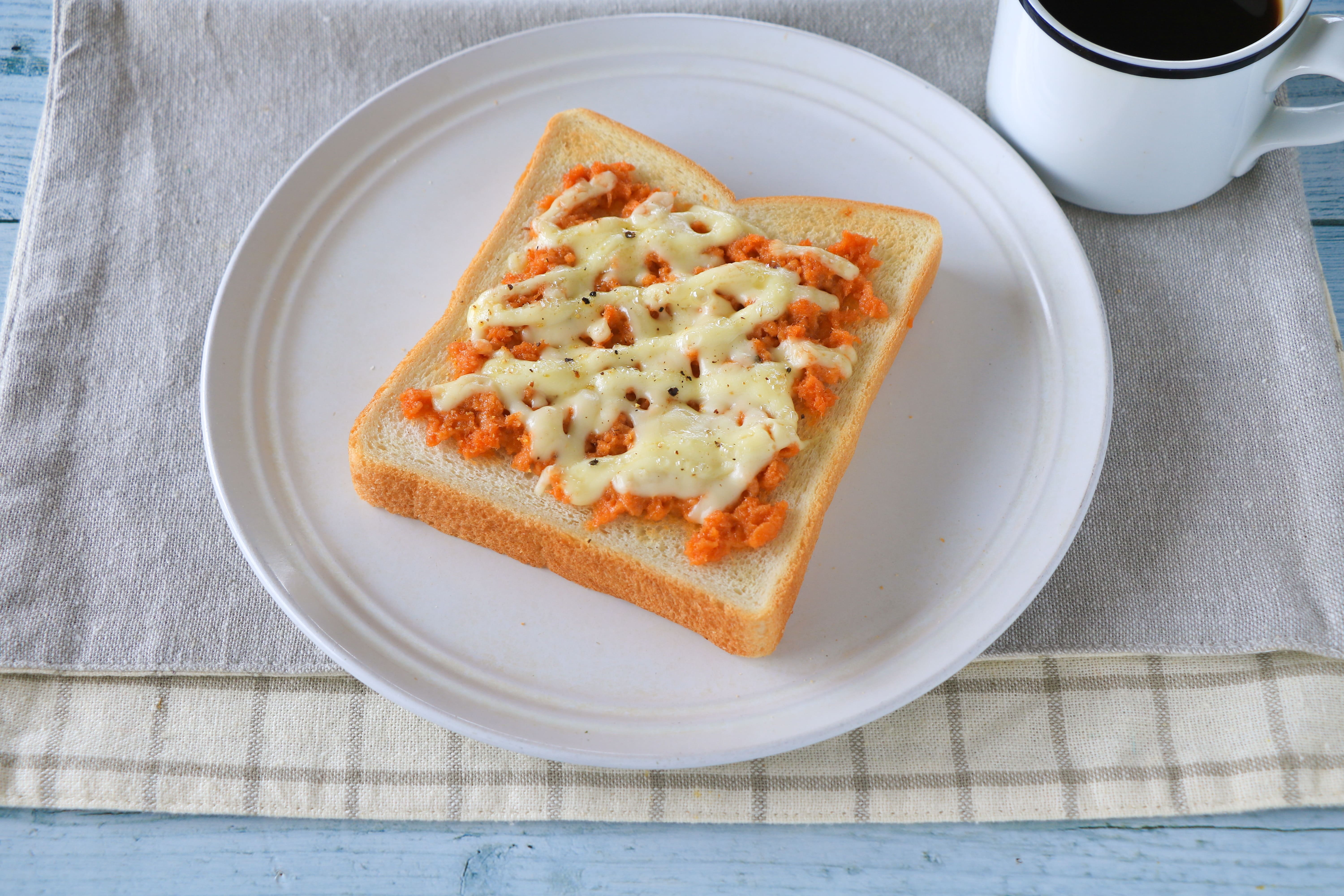 さけフレークマヨチーズトースト