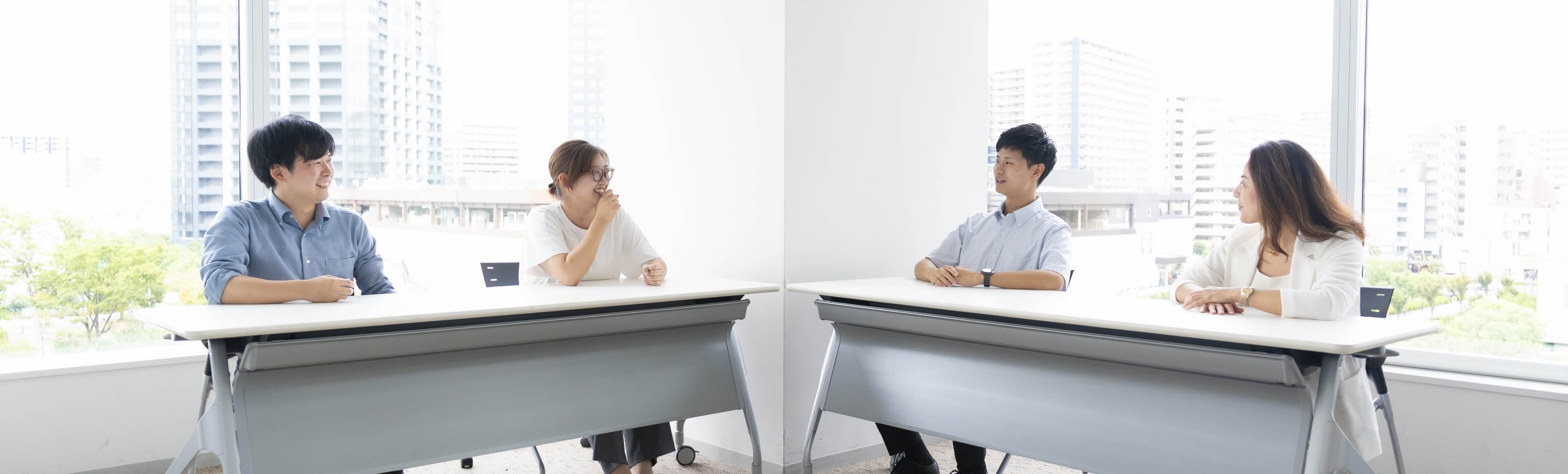 それぞれの強み・バックグラウンドを活かしお店のあり方を形づくる。