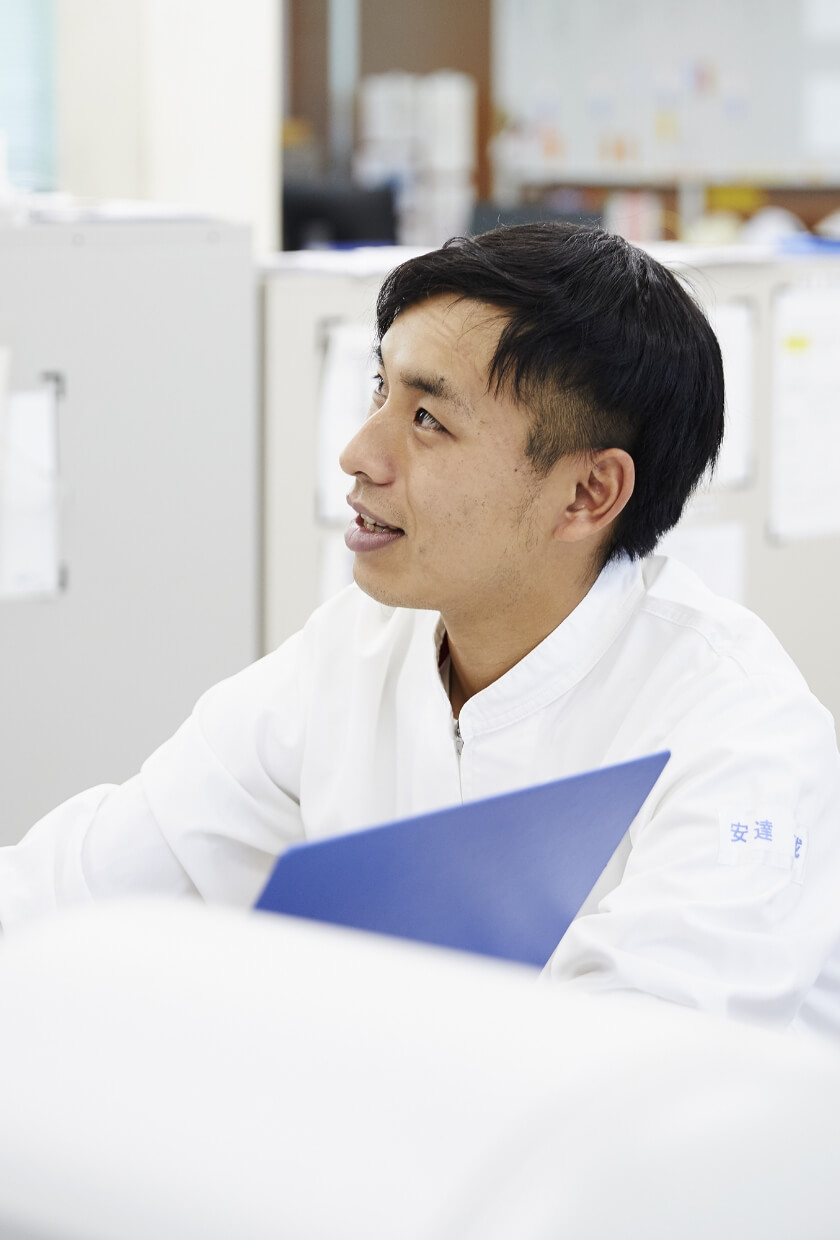 技術と食品の知識を武器に、製造現場のスペシャリストに。